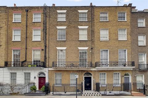 Studio to rent, Gloucester Place, London NW1
