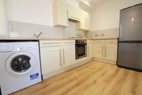 2 bedroom flat to rent, Horsfall Street, Liverpool L8