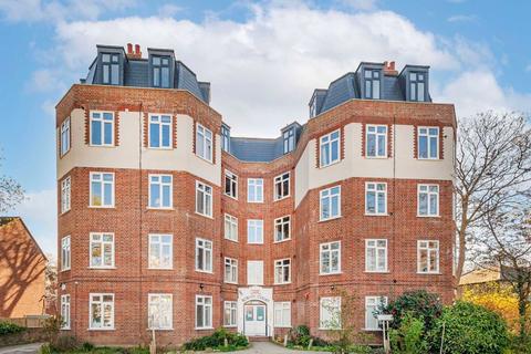 2 bedroom flat to rent, Kings Avenue, London SW4