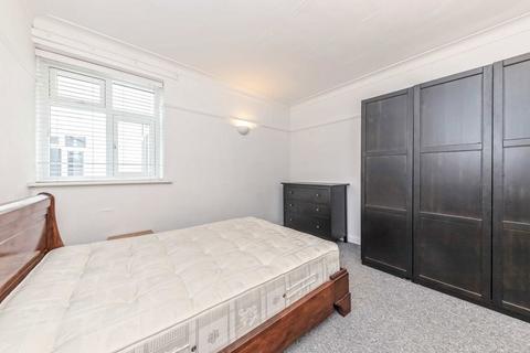 2 bedroom flat to rent, Kings Avenue, London SW4