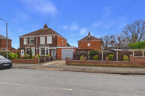 2 bedroom semi-detached house for sale, Ferry Road, Hessle