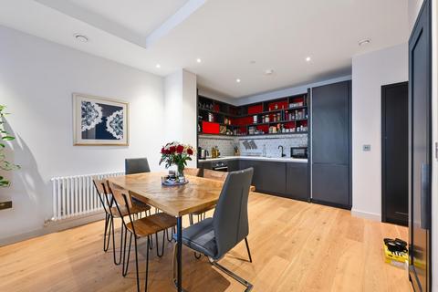 1 bedroom apartment to rent, Amelia House, Lyell Street, London, E14