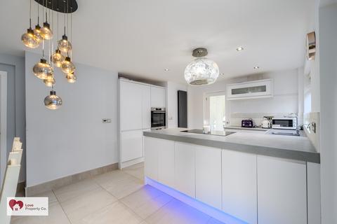 3 bedroom link detached house for sale, Thelsford Way, Solihull B92