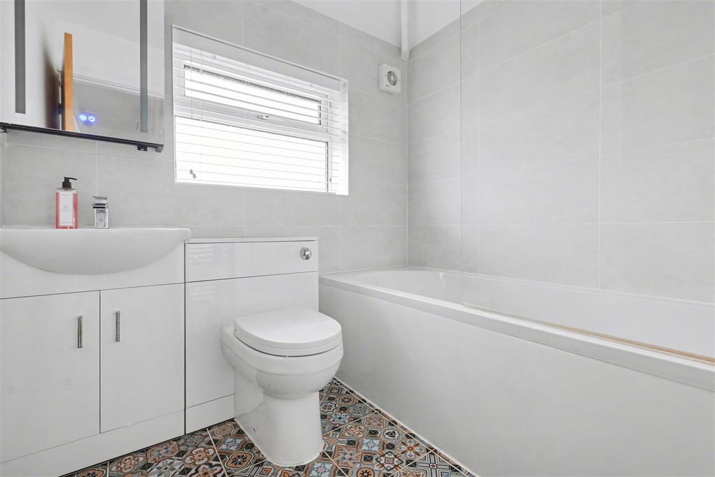 Bathroom.jpeg