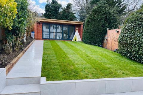 4 bedroom semi-detached house for sale, Ashfield Avenue, Bushey, WD23