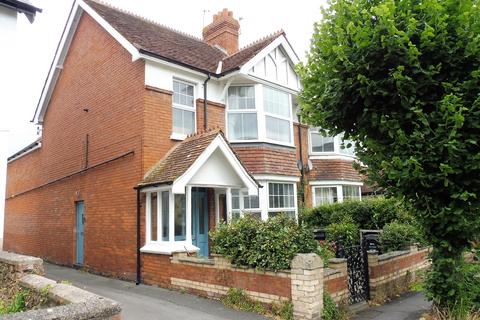 3 bedroom flat for sale, Summerland Avenue, Minehead