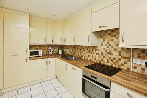 3 bedroom end of terrace house for sale, Bryson Close, Lee-On-The-Solent