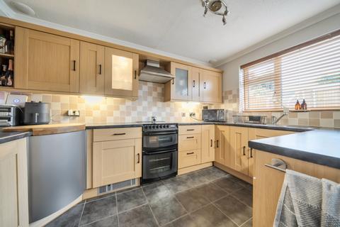 3 bedroom semi-detached house for sale, Fourth Avenue, Grantham, Lincolnshire, NG31