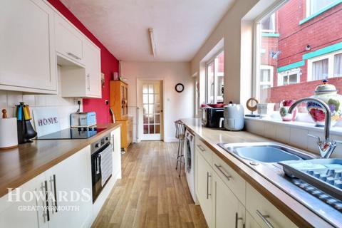 3 bedroom terraced house for sale, Arundel Road, Great Yarmouth