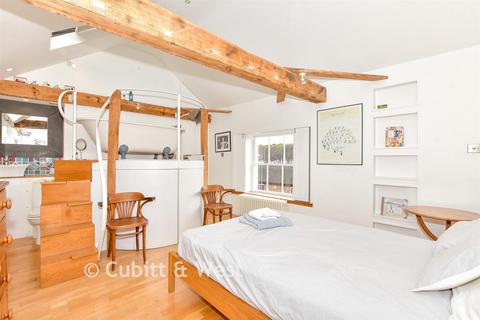 4 bedroom townhouse for sale, Tarrant Street, Arundel, West Sussex