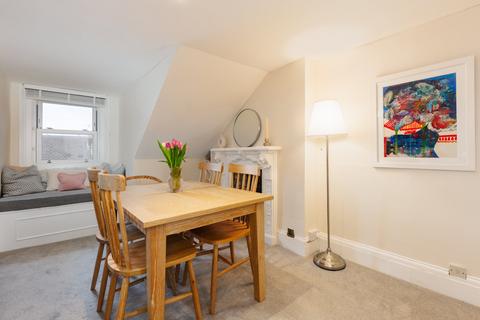 1 bedroom flat for sale, Santos Road, London