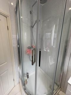 4 bedroom terraced house to rent, Donnington Road, Reading
