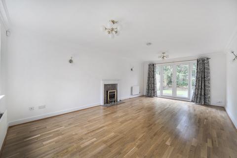 undefined, Weybridge, Surrey, KT13