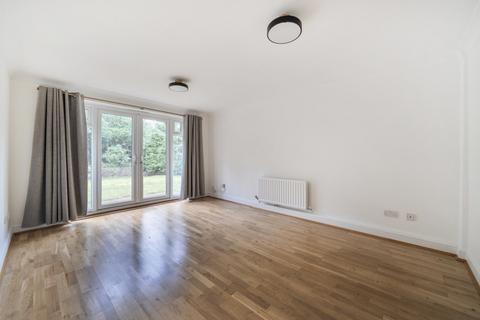 undefined, Weybridge, Surrey, KT13