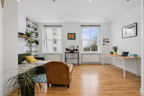 2 bedroom flat to rent, Chepstow Road, London