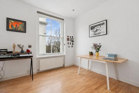 2 bedroom flat to rent, Chepstow Road, London