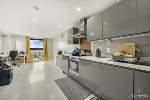 undefined, Victoria Avenue, Southend-on-sea, SS2 6