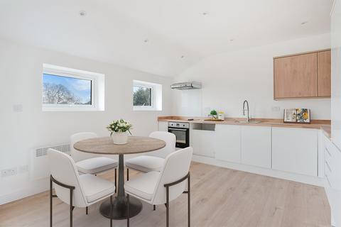 undefined, Kingston Road, Epsom