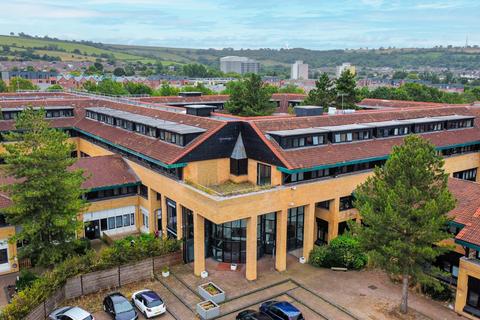 2 bedroom ground floor flat for sale, Whitchurch Lane, City of Bristol BS14