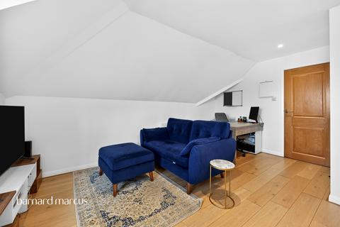 1 bedroom apartment for sale, Manor Road, Wallington
