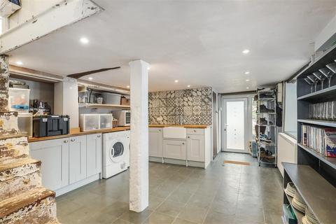 undefined, Spring Lane, Thrupp, Stroud