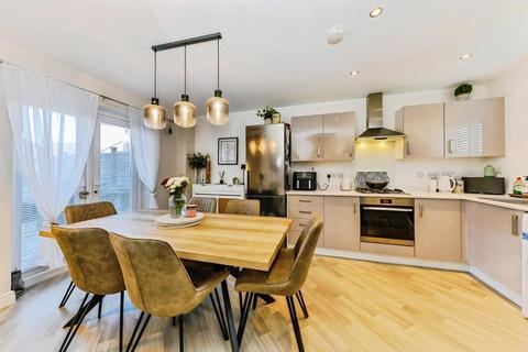 3 bedroom semi-detached house for sale, Harrier Way, Market Deeping, Peterborough