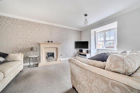 4 bedroom property for sale, Bedford MK41