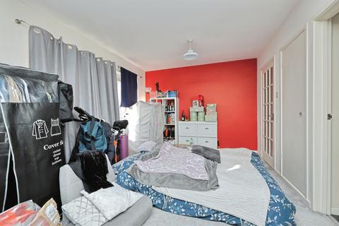 2 bedroom flat for sale, Woodrow Place, Norwich