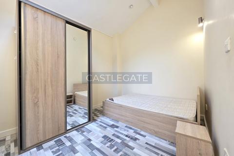 2 bedroom ground floor flat to rent, Fitzwilliam House, Fitzwilliam Street, Huddersfield, HD1 5BB