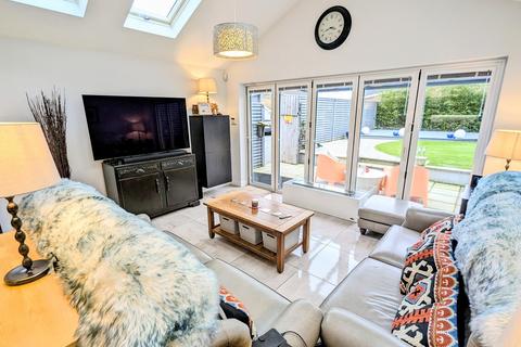 4 bedroom detached house for sale, Glannant Road, Carmarthen, Carmarthenshire.
