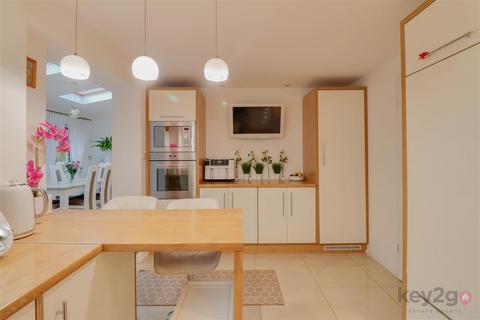 undefined, Randall Place, Sheffield, S2