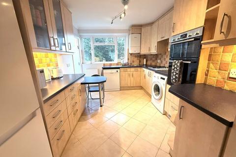 2 bedroom flat for sale, Watling Court, Jesmond Way, Stanmore HA7