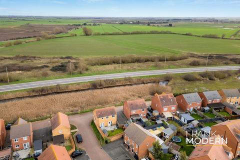 3 bedroom detached house for sale, Kronos Close, Stanground South, PE2