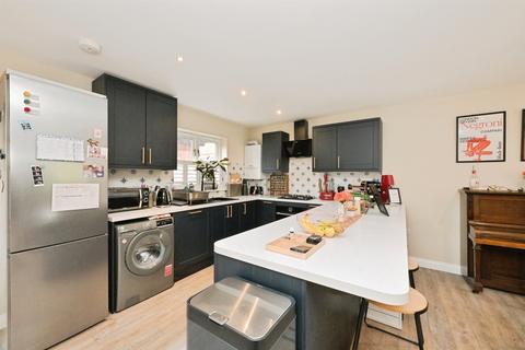 3 bedroom semi-detached house for sale, St. Andrew Street, Hertford