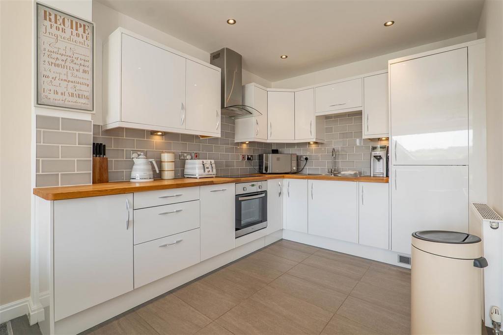 Lounge/Kitchen