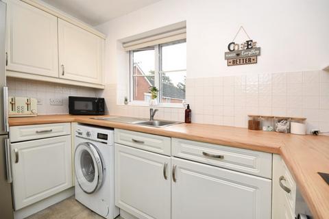 3 bedroom apartment for sale, Goodwin Close, Great Baddow, Chelmsford