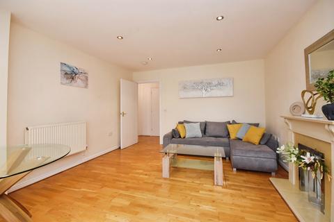 3 bedroom apartment for sale, Goodwin Close, Great Baddow, Chelmsford