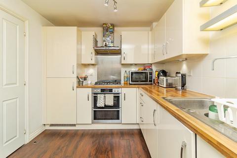 3 bedroom semi-detached house for sale, Alderney Avenue, Bletchley, MILTON KEYNES