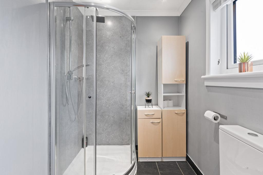 Family Shower Room
