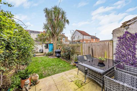 Bertie Road, Southsea PO4