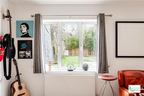 undefined, New Haw Road, Addlestone KT15