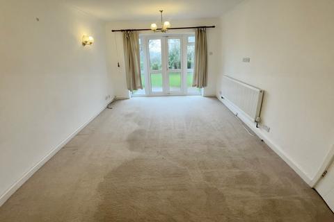 2 bedroom apartment to rent, Fircroft Gardens, HARROW