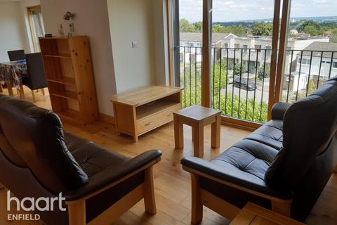 1 bedroom in a house share to rent, Chasewood Avenue, ENFIELD