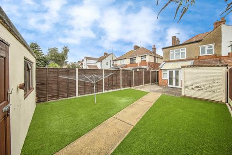 3 bedroom semi-detached house for sale, Lime Avenue, Harwich