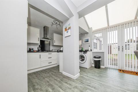 3 bedroom semi-detached house for sale, Lime Avenue, Harwich