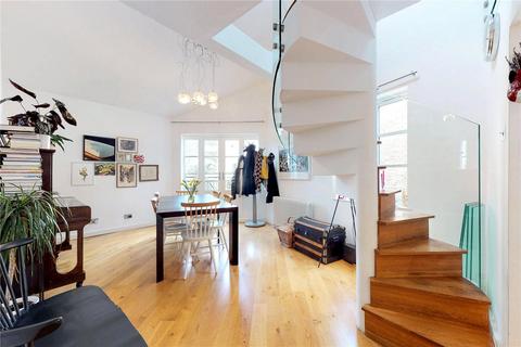 2 bedroom penthouse to rent, Weston Street, London, SE1