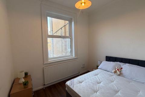 1 bedroom flat for sale, Flat C, 65 Windmill Street, Gravesend, Kent, DA12 1BJ