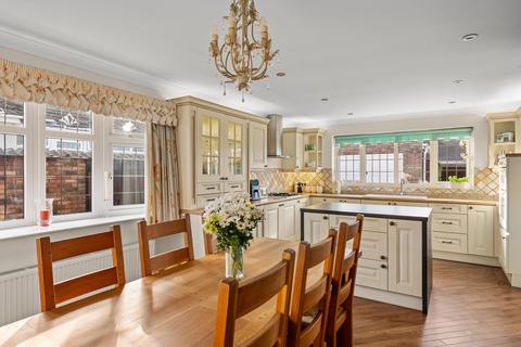 3 bedroom detached house for sale, Beacon Way, Skegness PE25