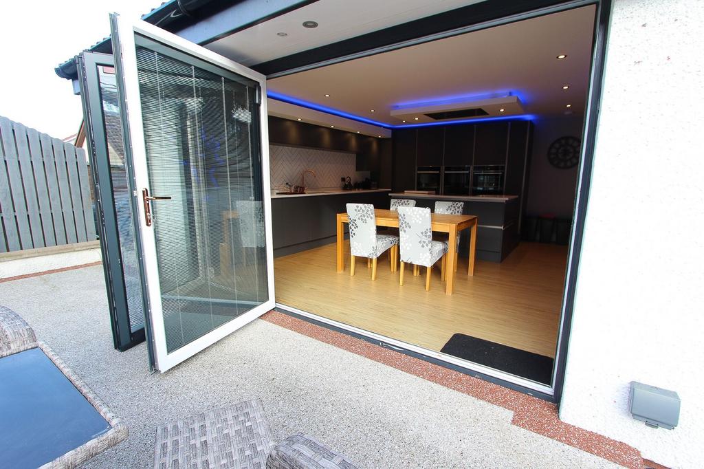 'Dining' Kitchen