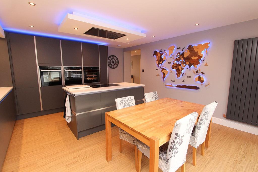 'Dining' Kitchen